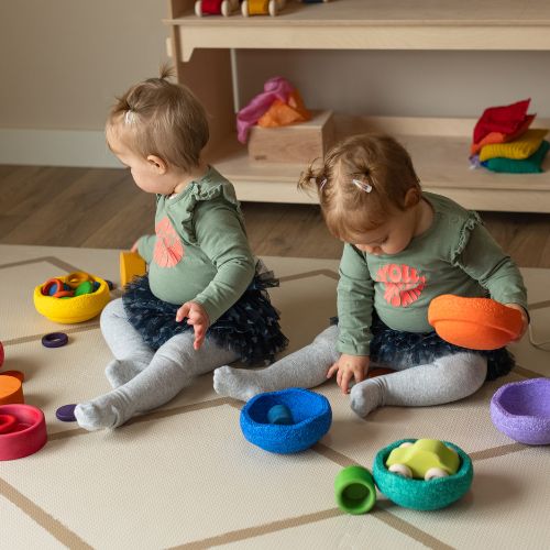 Baby speelgoed van gerenommeerde merken als Stapelstein, Grimm's, Little Dutch en Grapat