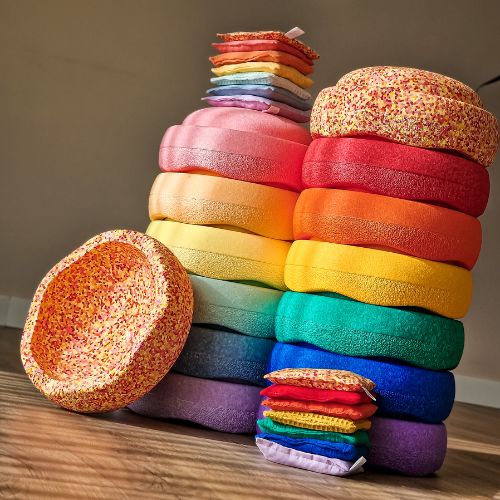 Pittenzakjes bij Stapelstein stenen