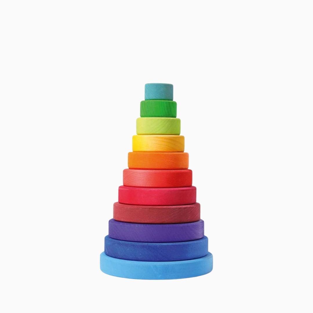 Grimms houten stapeltoren in regenboogkleuren