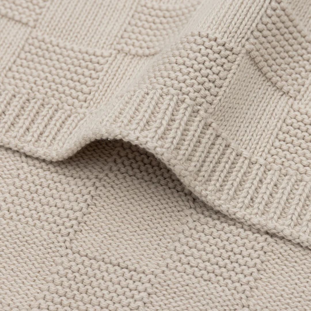 Jollein ledikantdeken box knit 100x150cm in de kleur warm sand