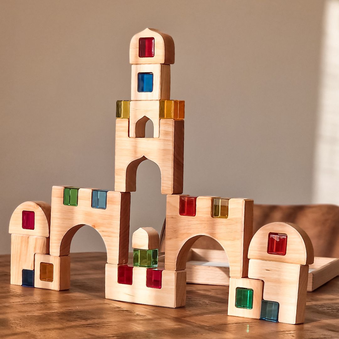 Bauspiel houten blokken set met kasteel blokken en licht doorlatende lucent cubes in houten opbergdoos