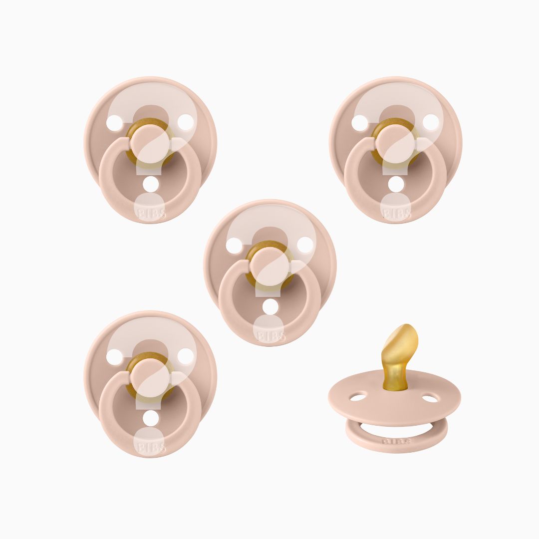 BIBS aanbieding verrassingspakket met 5 dental spenen van 100% natuurijk rubber voor 15,- in maat 1 voor meisjes