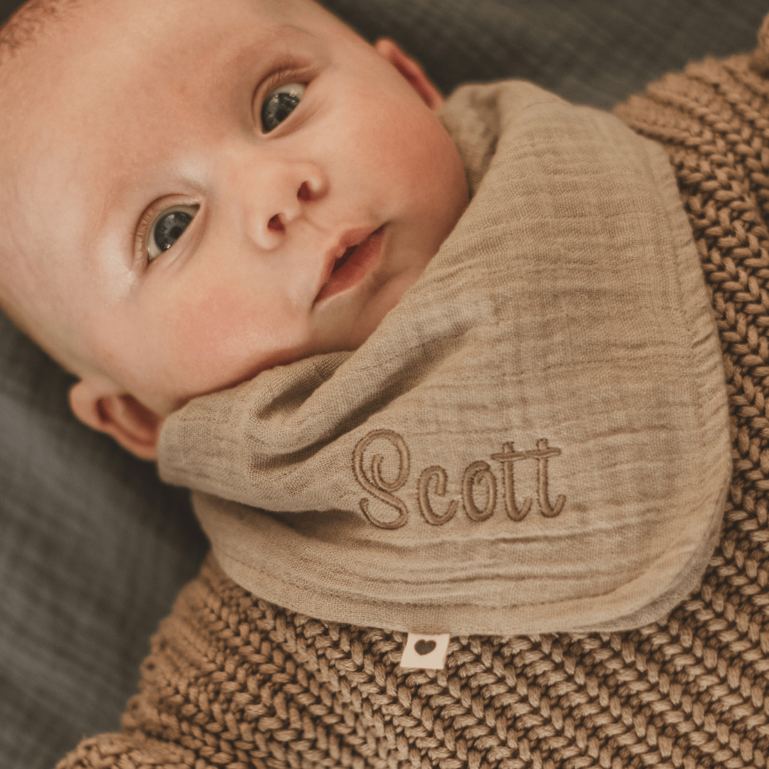 BIBS bandana kwijlslab van 100% organisch katoen in de kleur sand beige