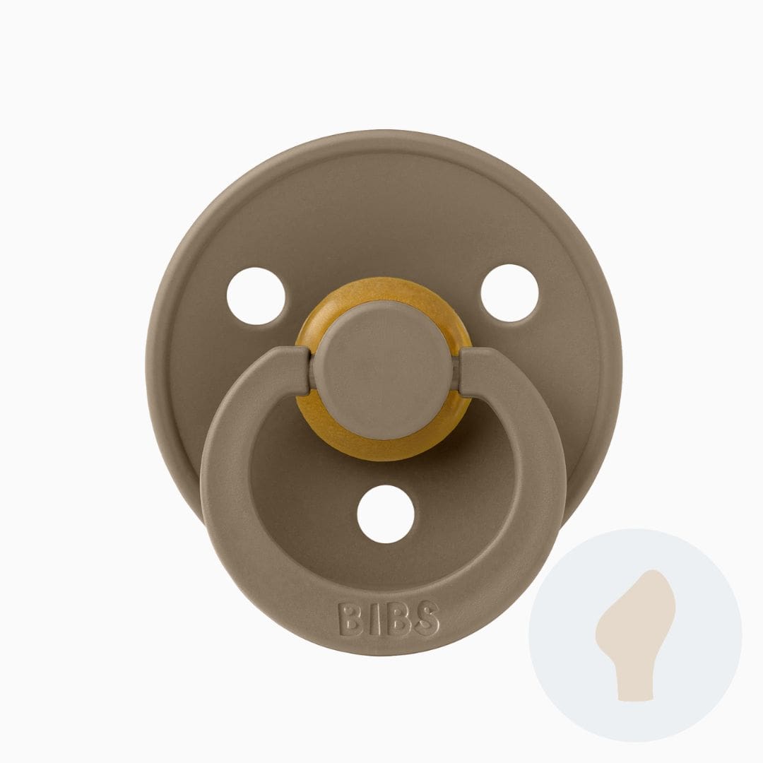 BIBS Colour dental fopspeen met anatomische speenvorm in de kleur dark oak bruin