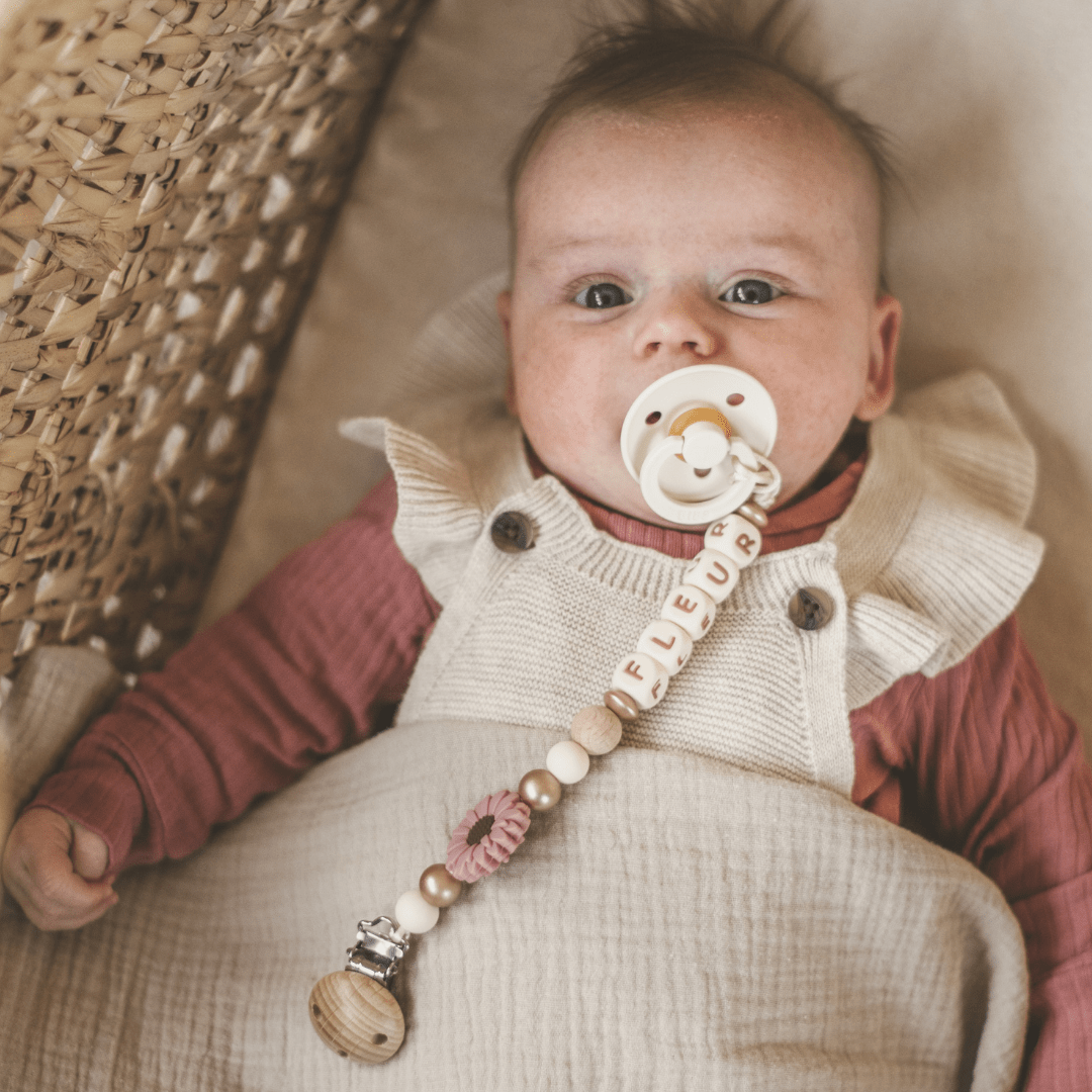 BIBS Colour fopspeen met ronde speen van natuurrubber in de kleur ivory wit