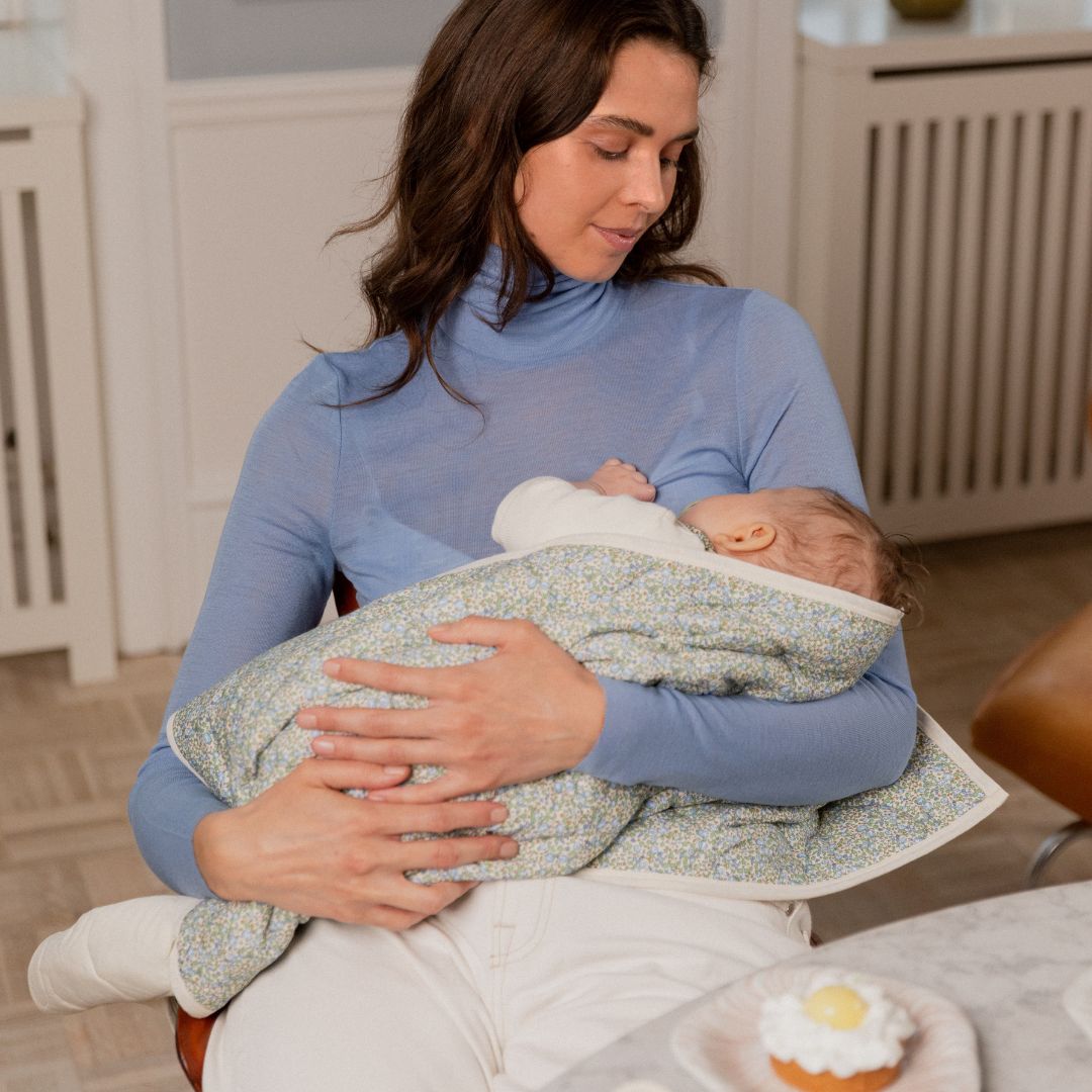 BIBS x Liberty baby deken van organisch katoen Eloise Ivory wit licht blauw en groen