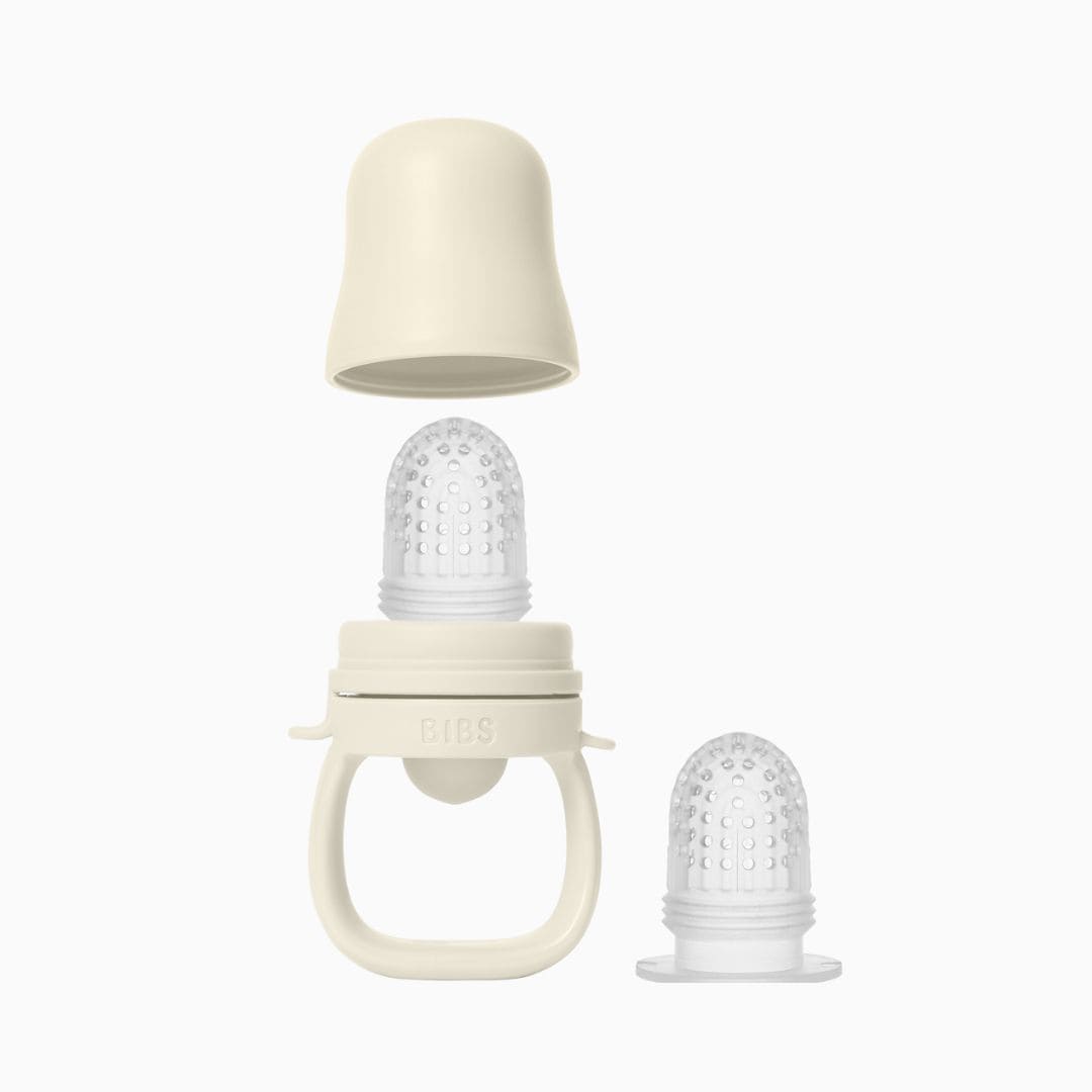 BIBS baby feeder siliconen fruitspeen met handvat in de kleur ivory