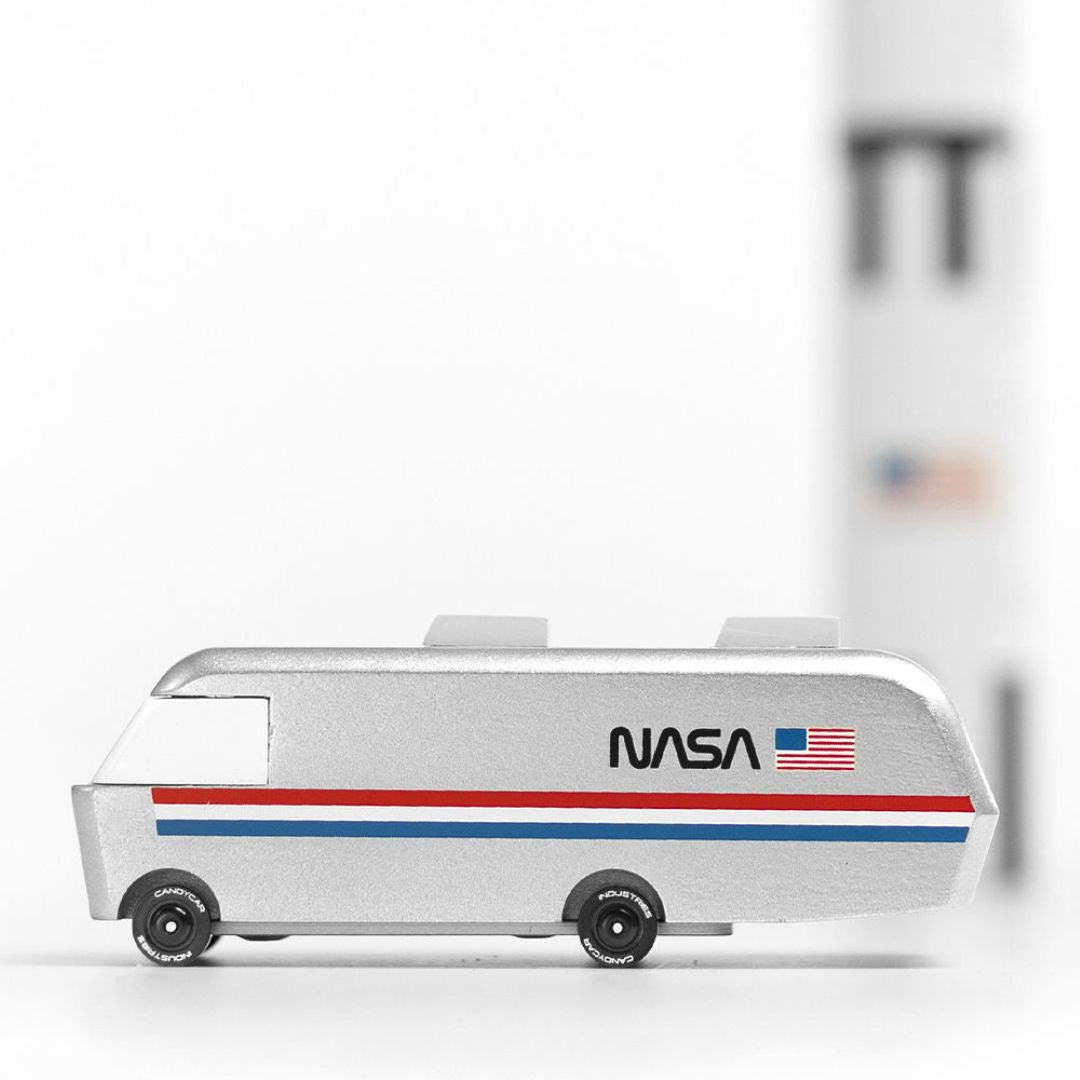 Candylab astronauten bus