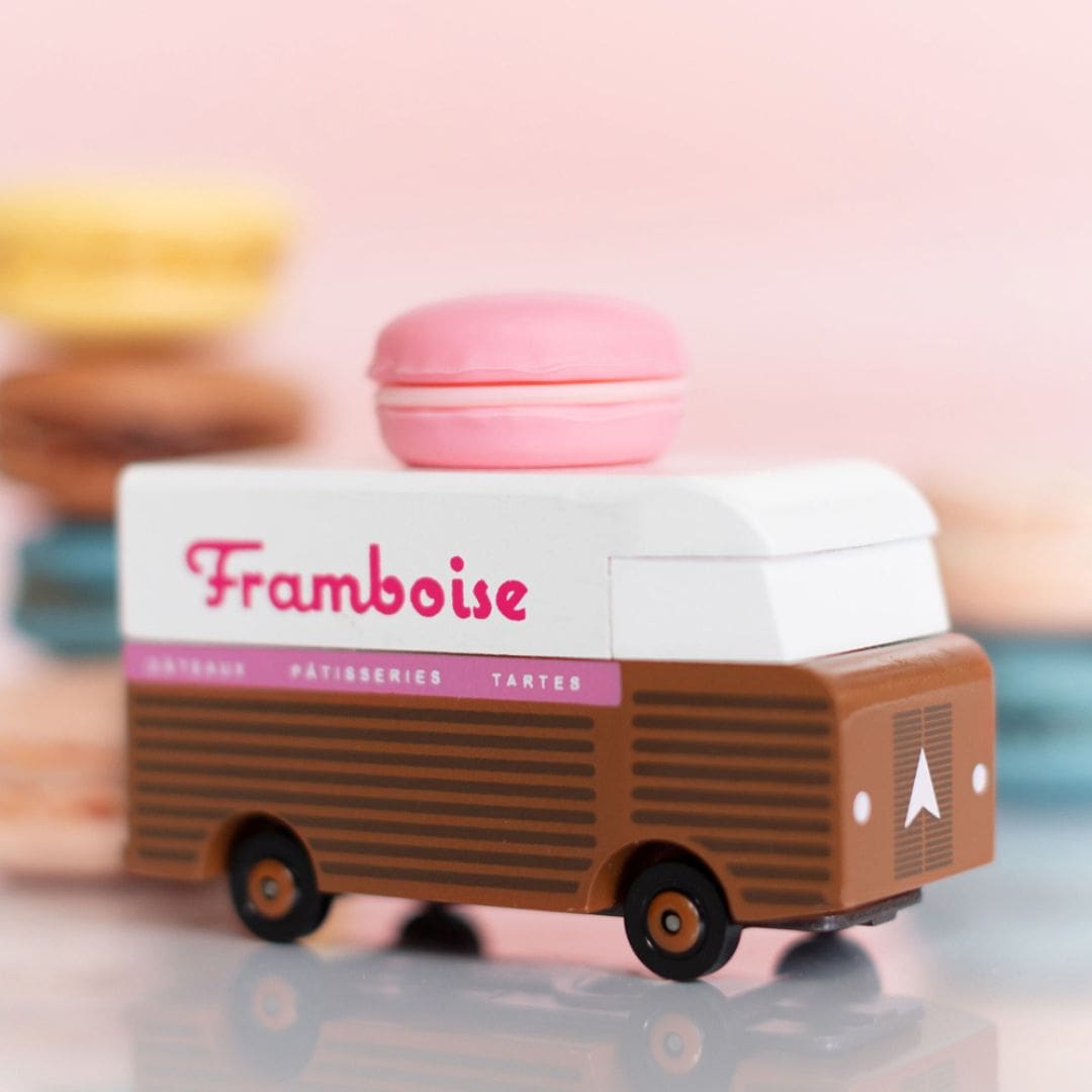 Candylab Candycar houten auto foodtruck macaron framboos roze