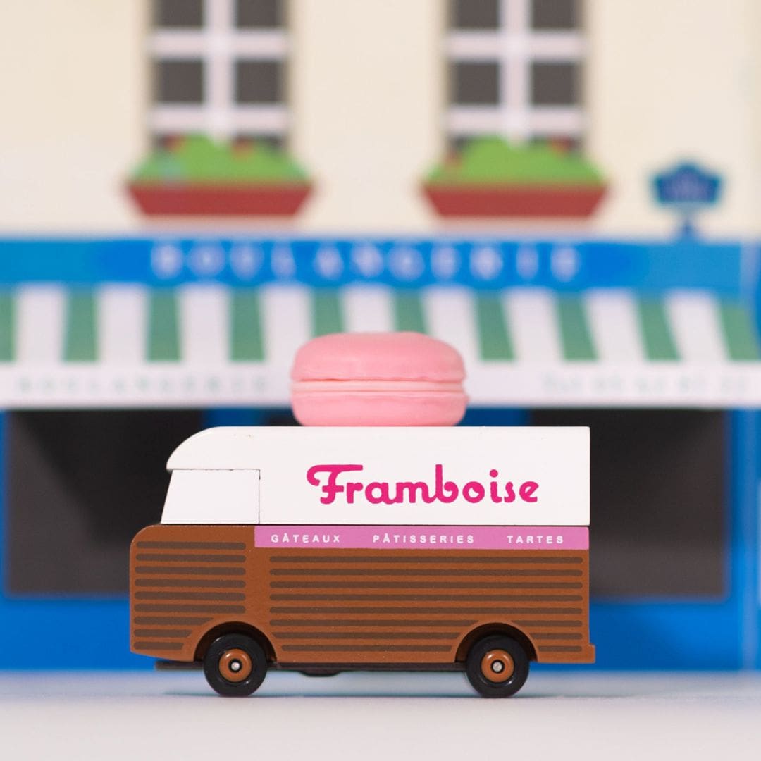 Candylab Candycar houten auto foodtruck macaron framboos roze