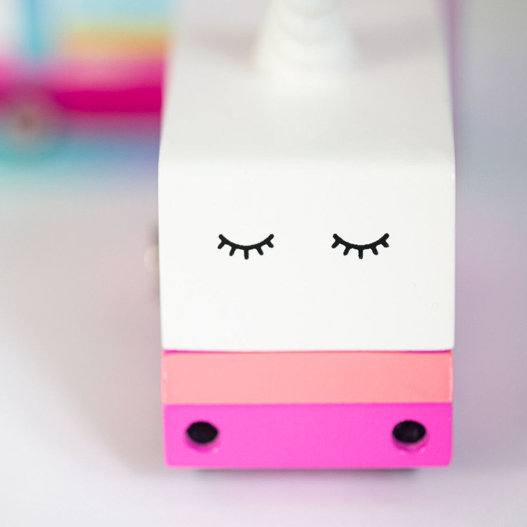 Candylab Toys Unicorn van