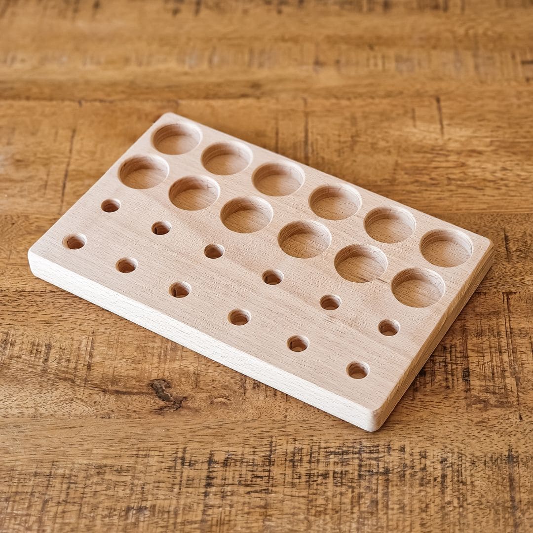 Circle of wood houten houder voor de Fancy Nins poppetjes van Grapat