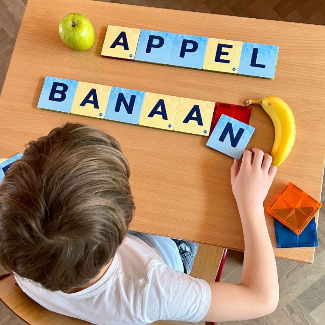 Coblo tegeltoppers voor magnetische tegels met alfabet hoofdletters