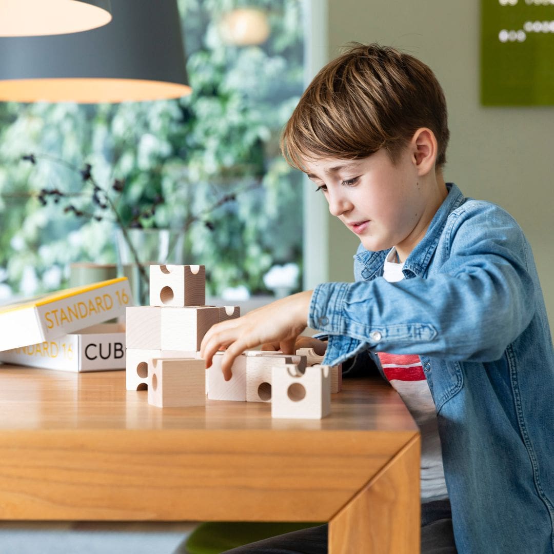 CUBORO Standaard 16 houten knikkerbaan met knikkers