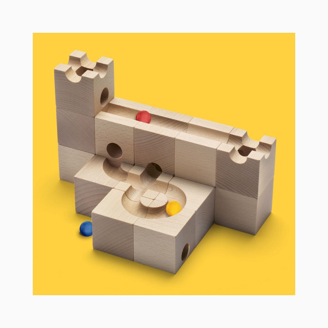 CUBORO standaard 16 knikkerbaan van hout met knikkers