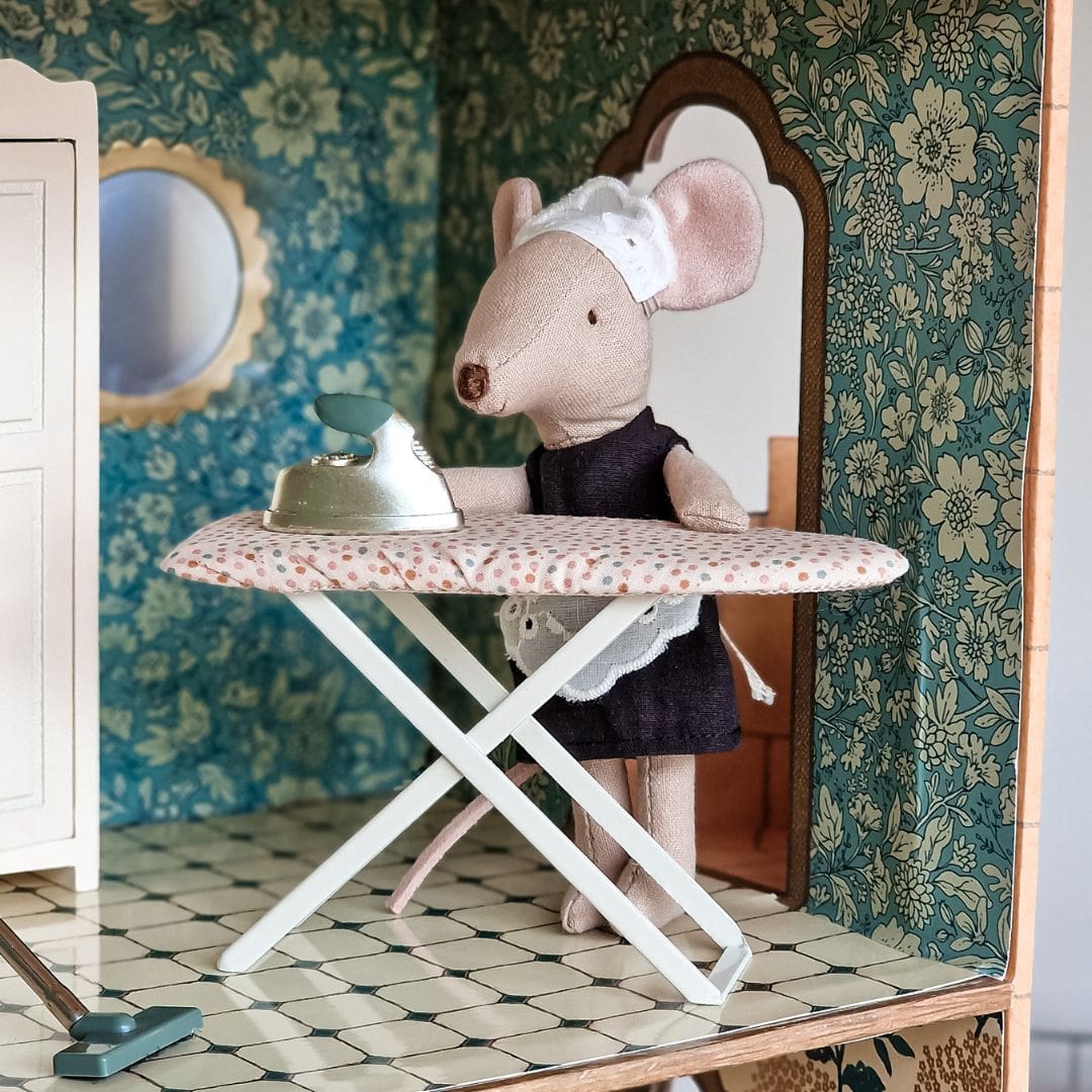 Maileg dienstmuisje muis