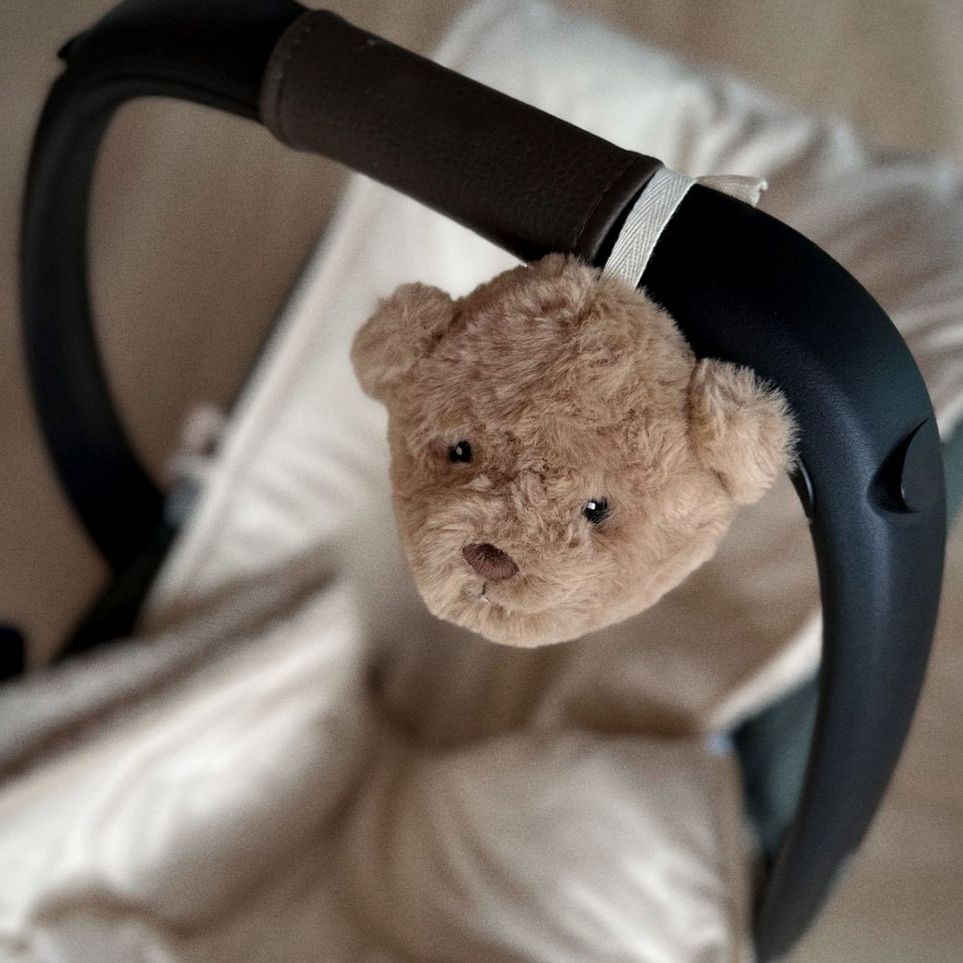 Flow Amsterdam hartslagknuffel beer Lou voor onderweg in de kleur bruin