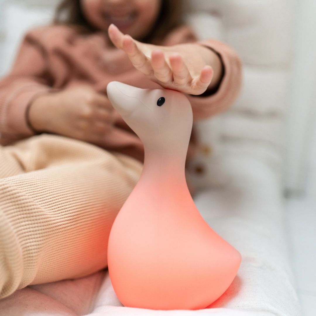 Flow Amsterdam oplaadbare nachtlamp gans Liva in de kleur beige