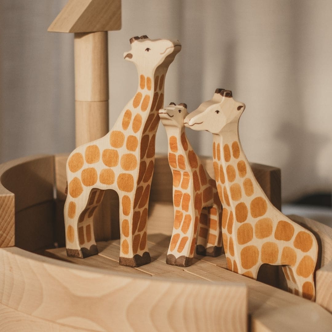 Holztiger giraf van hout