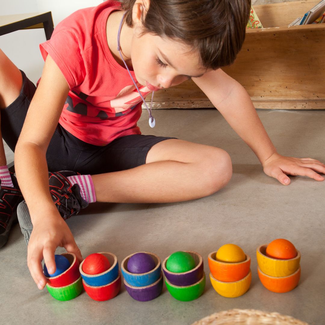 Grapat 12 houten bakjes met 6 ballen