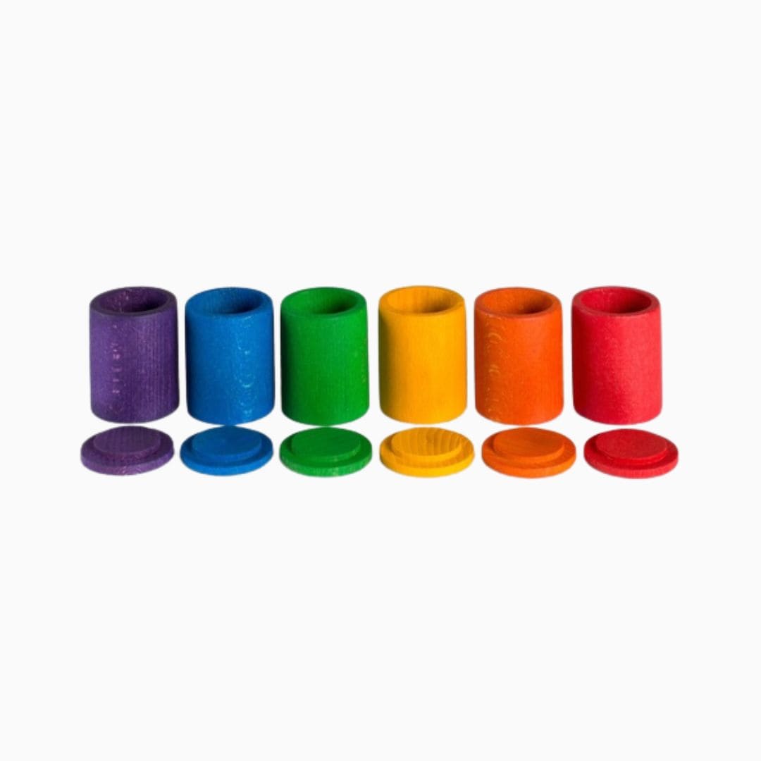 Grapat houten bakjes met deksel in de kleuren van de regenboog