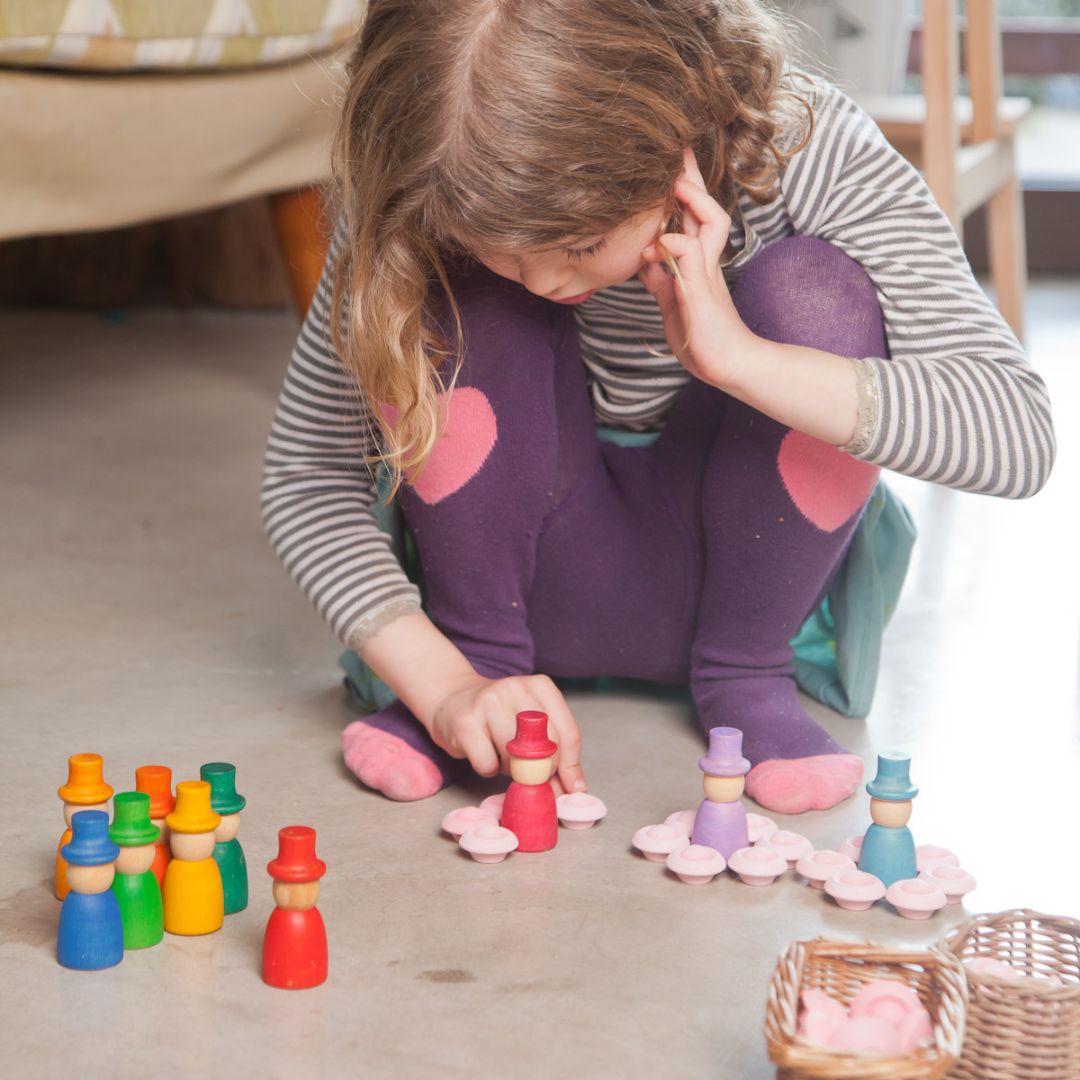 Grapat houten Nins poppetjes met hoed - 12 delig