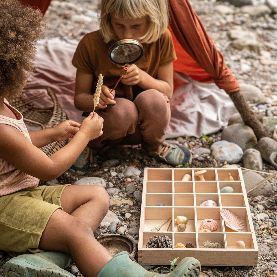 Grapat houten sorteerbak