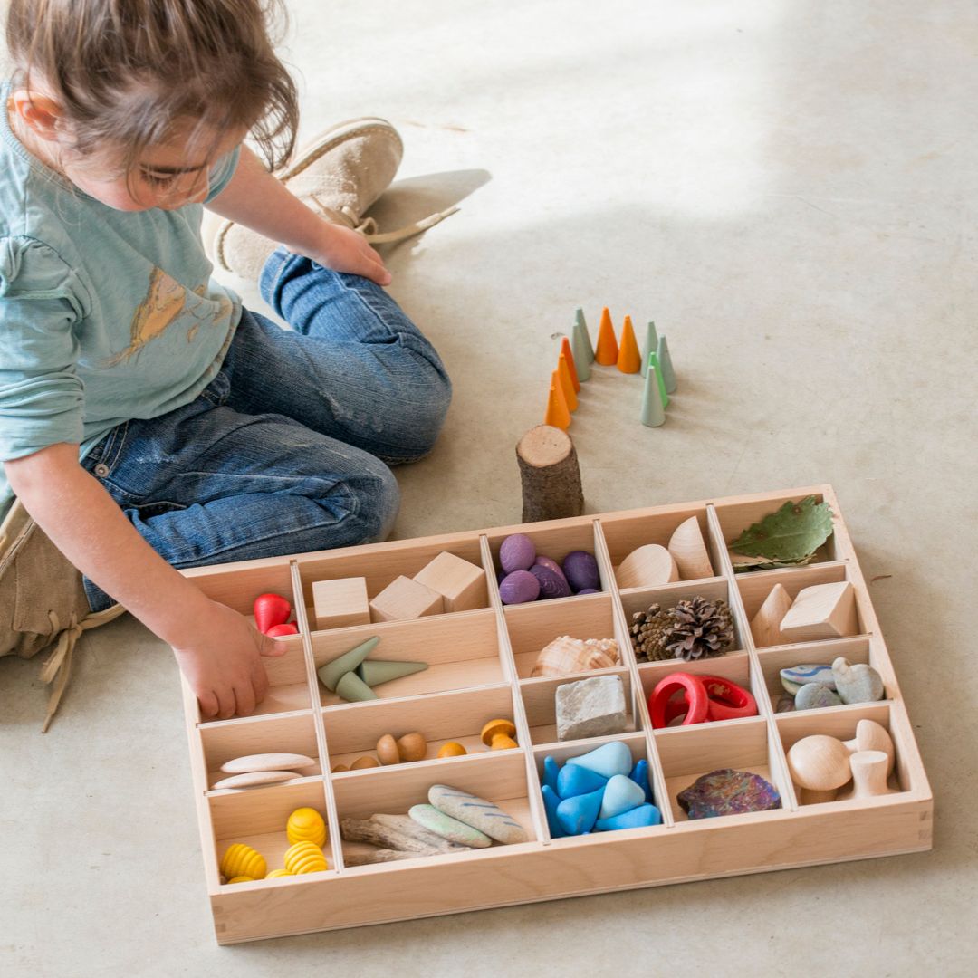 Grapat houten sorteerbak