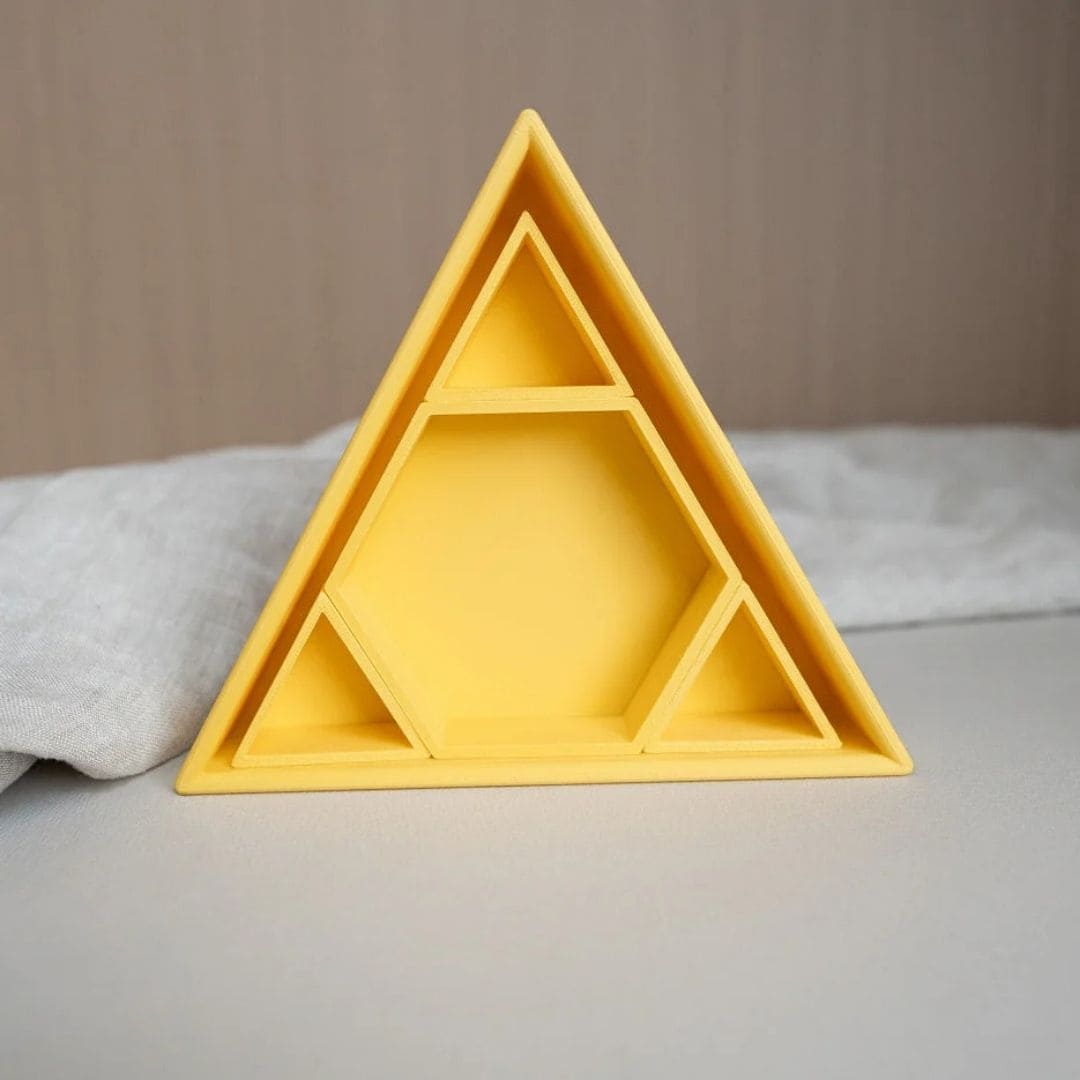 Grennn mandigo inlegdriehoek speelbak in de kleur geel