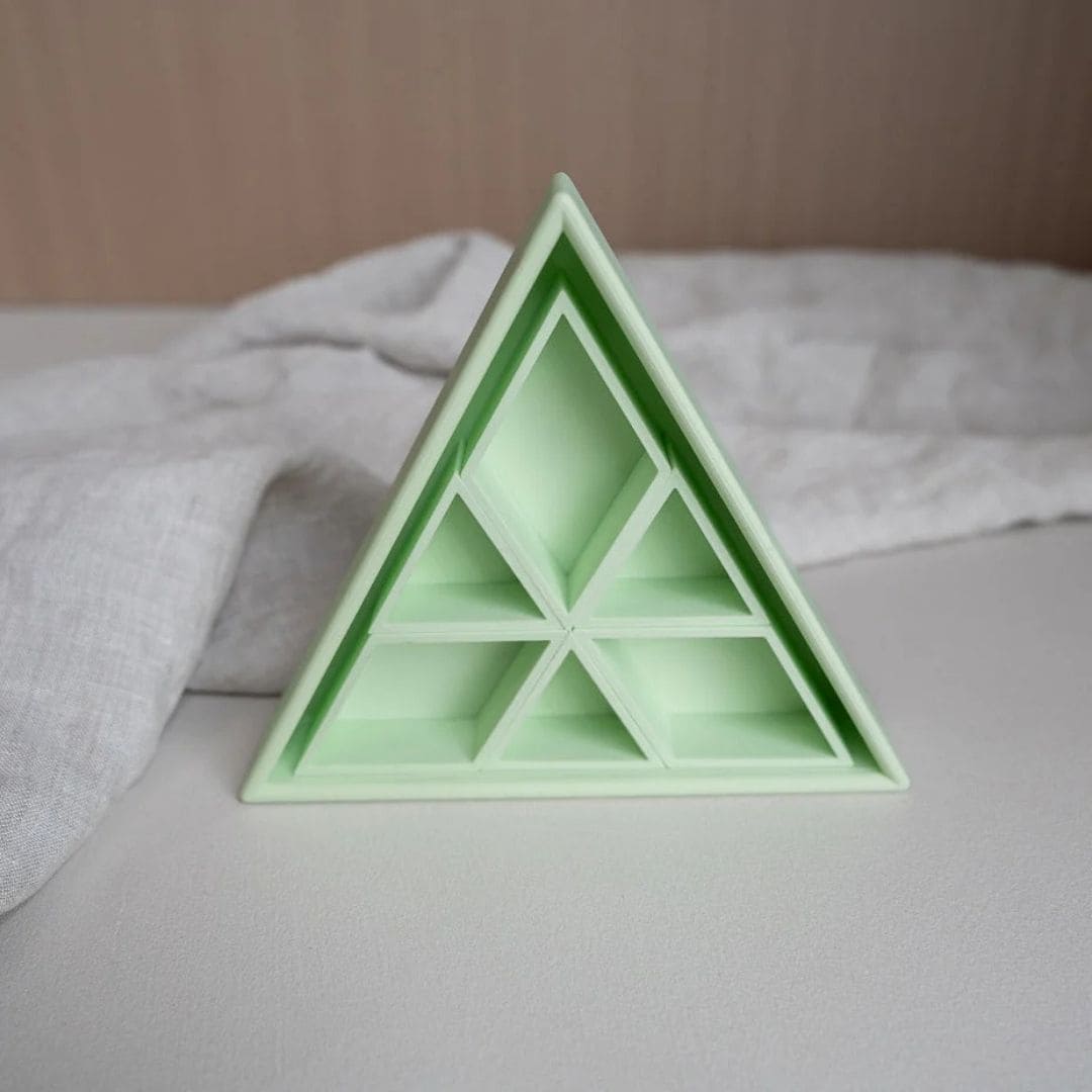 Grennn mandigo inlegdriehoek speelbak in de pastelkleur lichtgroen