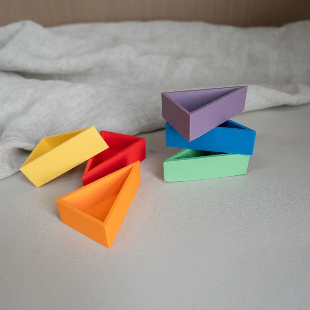Grennn kinetisch zand accessoires speelbakjes set gelijkbenige driehoeken regenboogkleuren