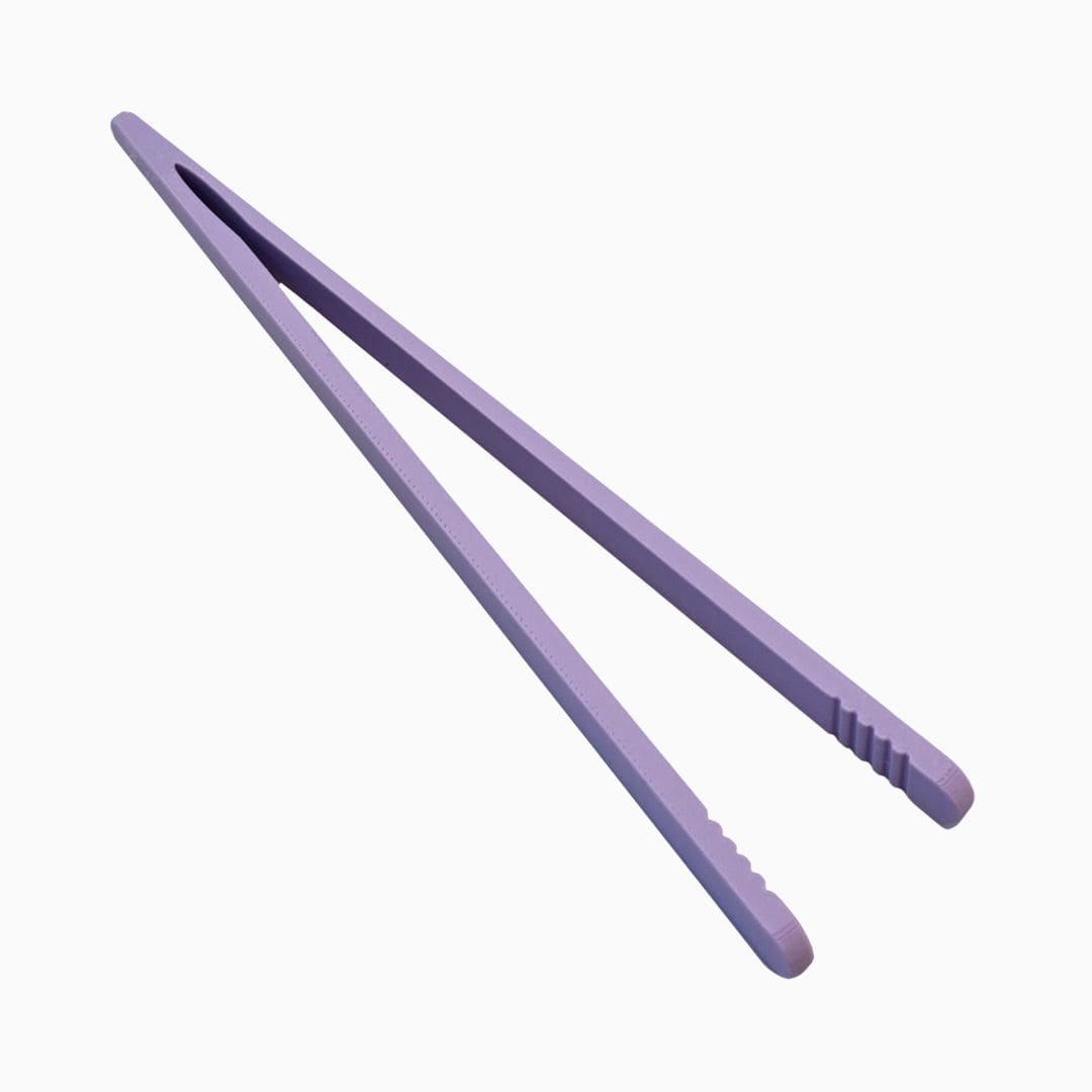 Grennn pincet voor speelrijst en kinetisch zand in de kleur pastel paars