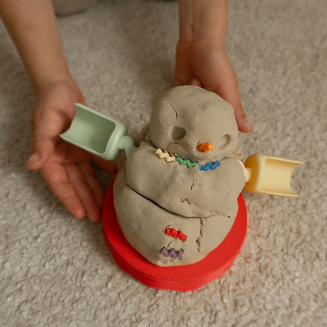 Grennn speelschep klein waves in de pastel kleur licht geel