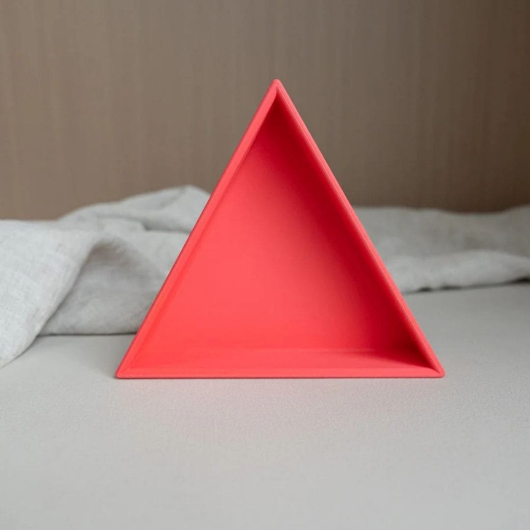 Grennn speelbak mandigo inlegdriehoek in de pastelkleur lichtrood