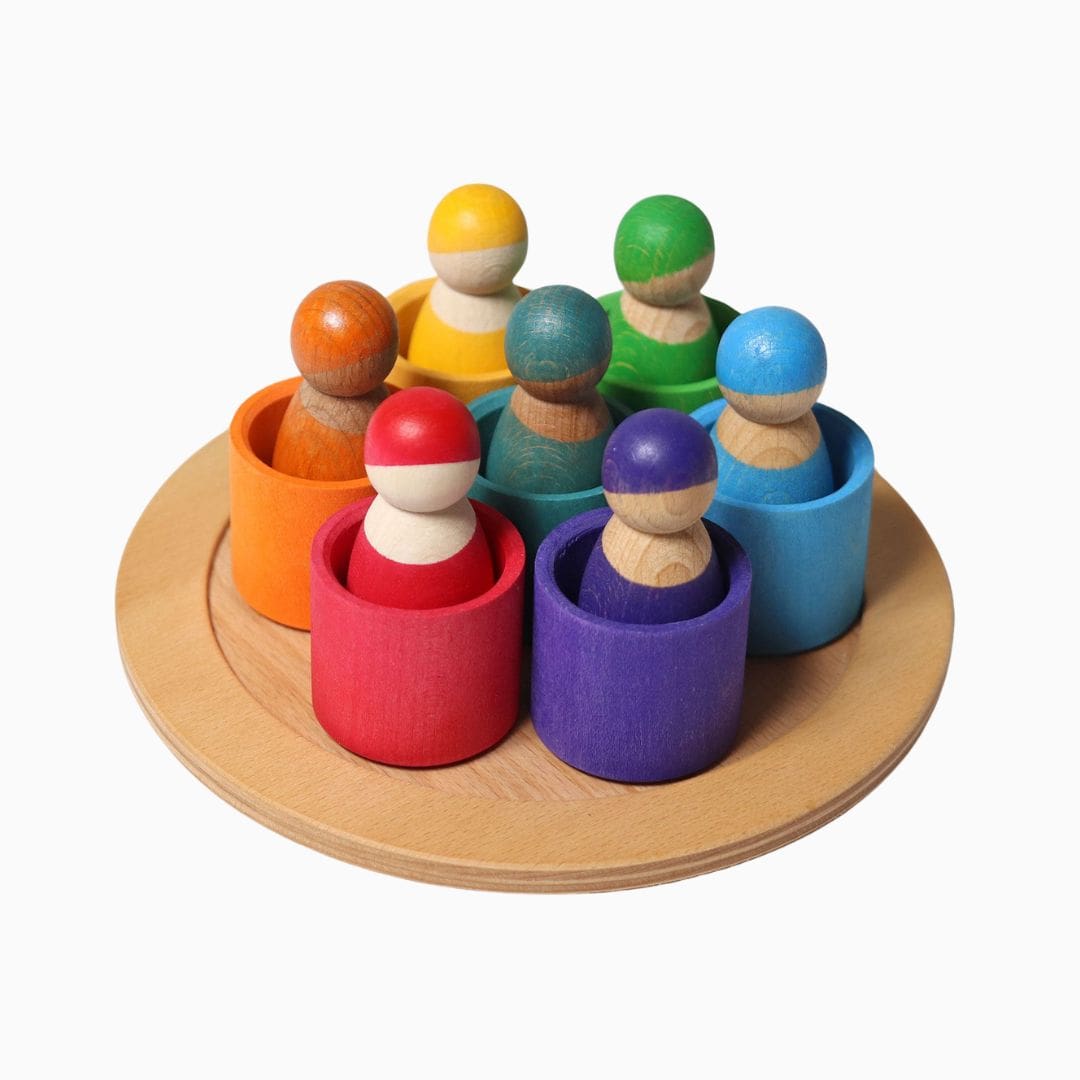 Grimms houten poppetjes regenboogvriendjes in houten bakjes