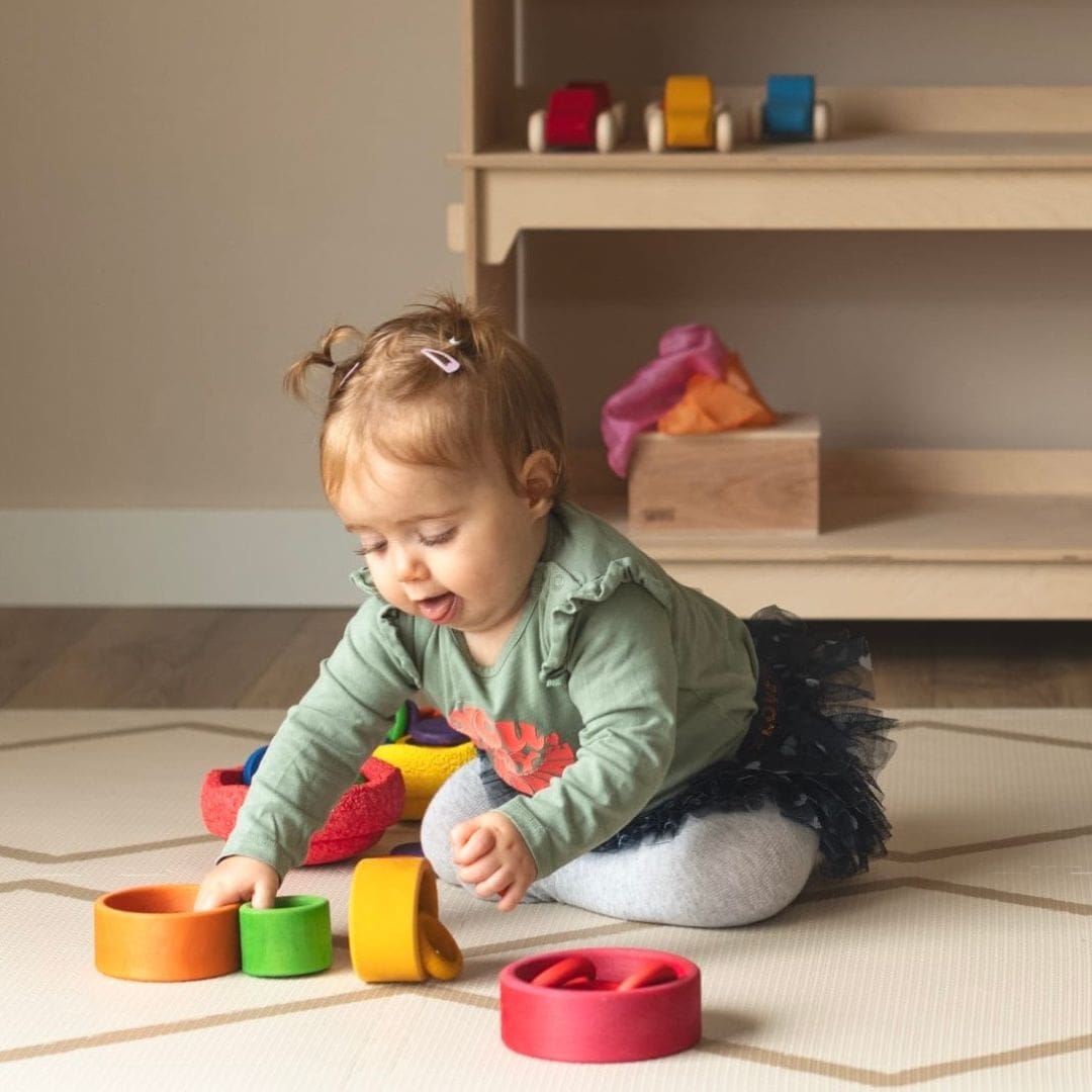 Grimms houten stapelbakjes in regenboog kleuren