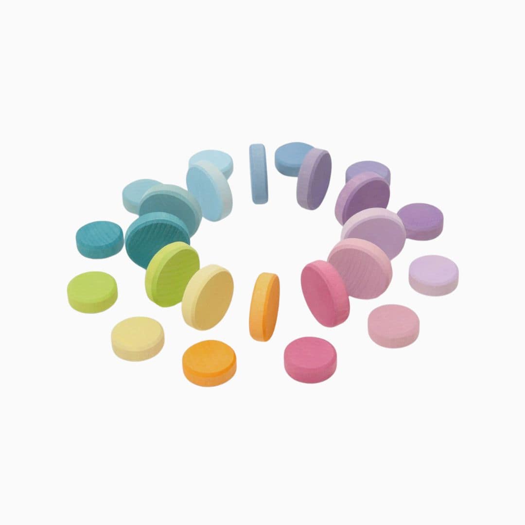 Grimms houten munten in pastelkleuren om te sorteren en mee te spelen