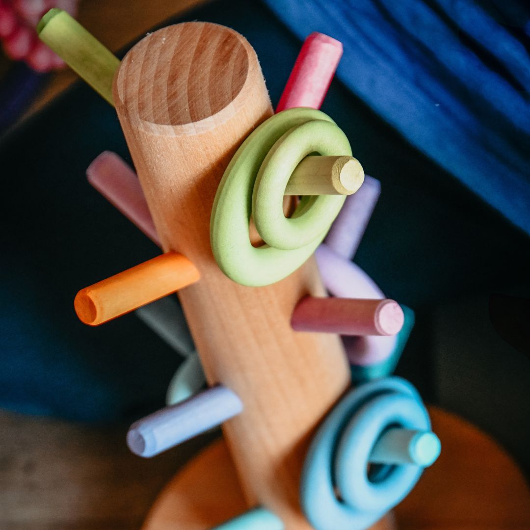 Grimms houten sorteerboom voor houten ringen in pastel
