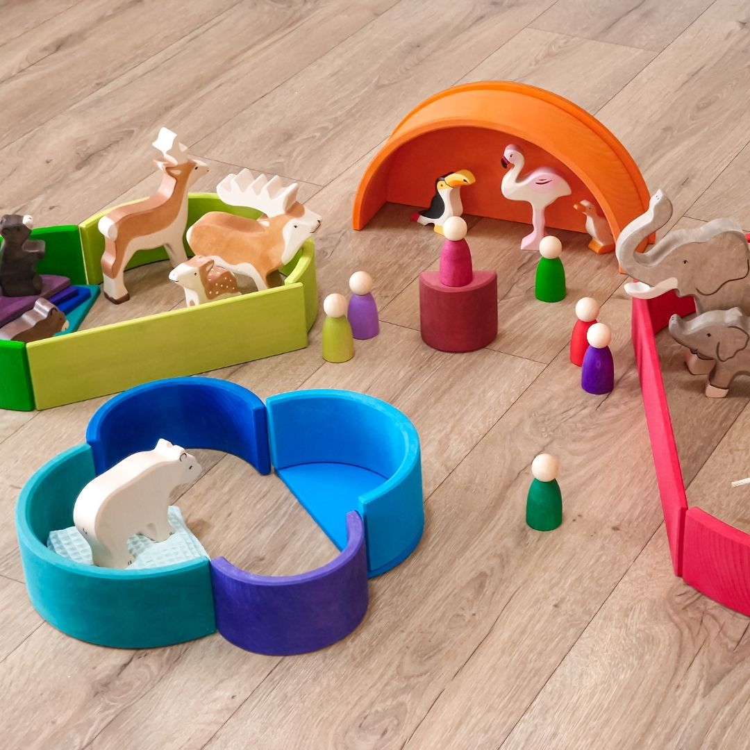 Grimms combideal houten regenboog met houten regenboog, halve cirkels, bouwplaten en speelgids