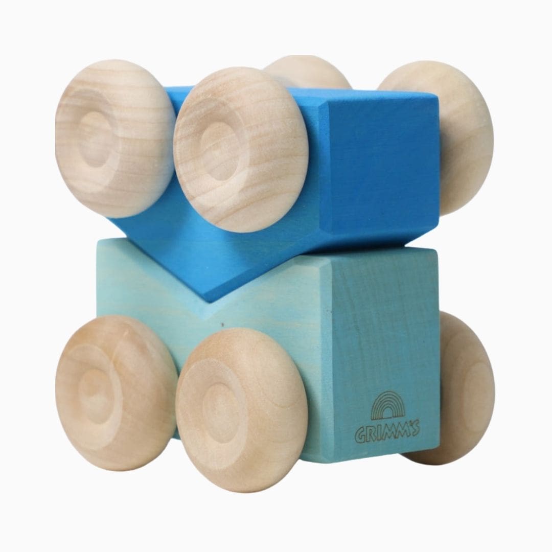grimms set van twee houten, stapelbare auto's in de kleur blauw