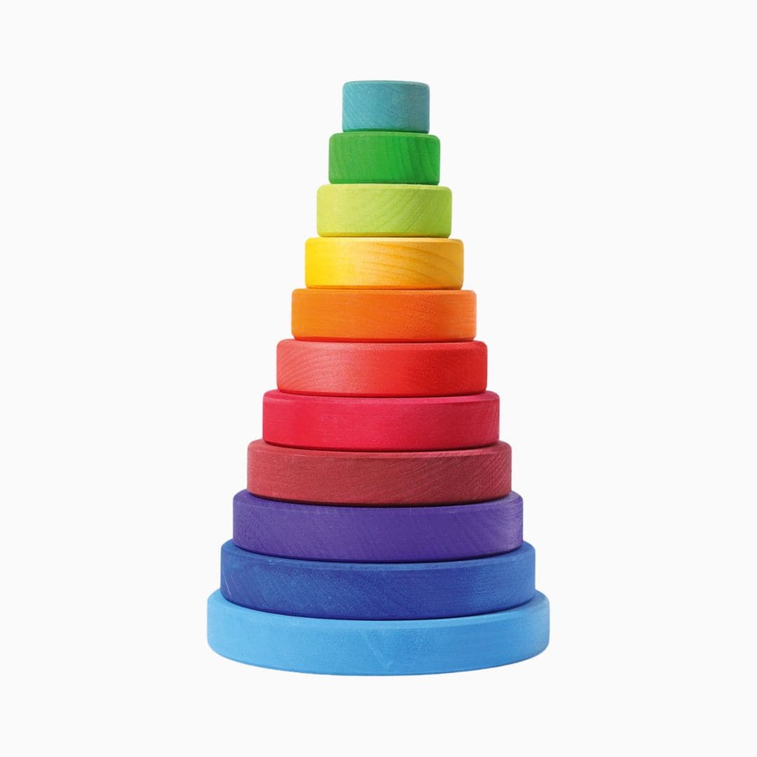 Grimms houten stapeltoren in regenboogkleuren