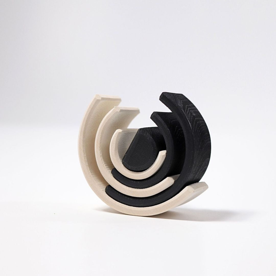 Grimm's regenboog stapeltoren zwart/wit 10,5cm