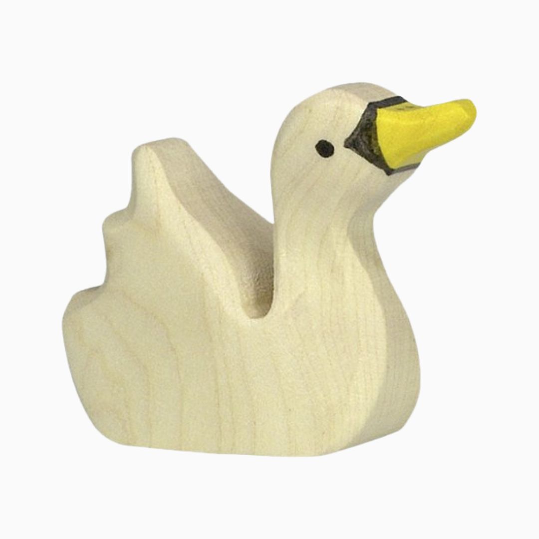 Holztiger handgemaakt houten speelfiguur baby zwaan zwemmend van esdoornhout