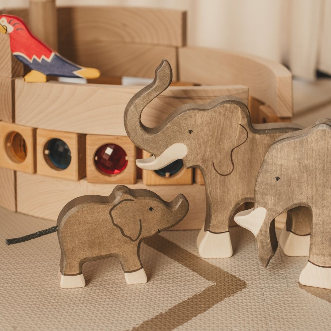 Holztiger olifant van hout klein