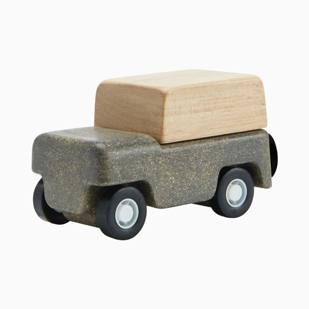 Grijze houten speelgoedauto van Plantoys