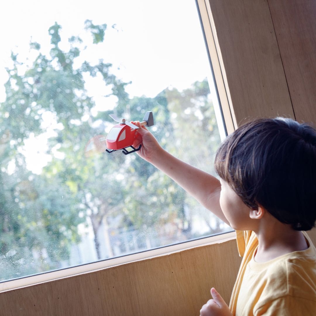 Plantoys houten helikopter rood