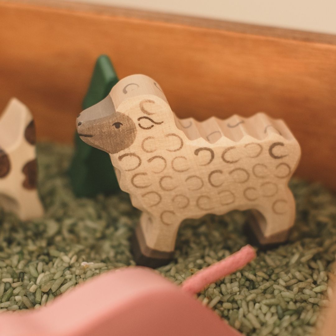 Holztiger lam van hout