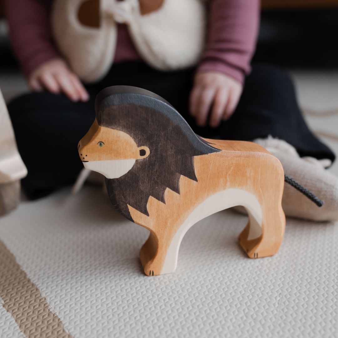 Holztiger leeuw van hout