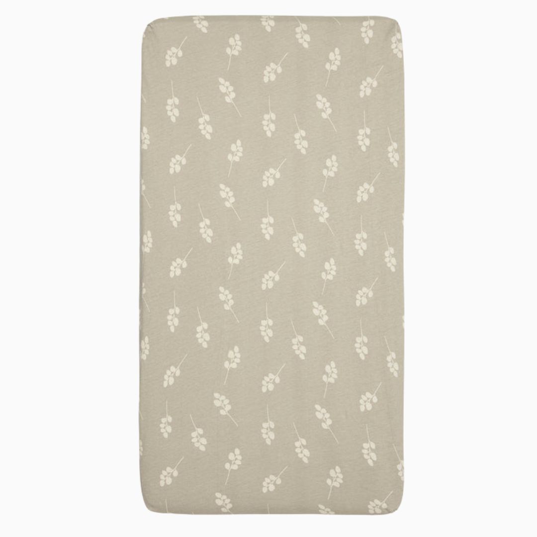 Jollein hoeslaken Twig van jersey katoen voor wieg en ledikant in de kleur groen