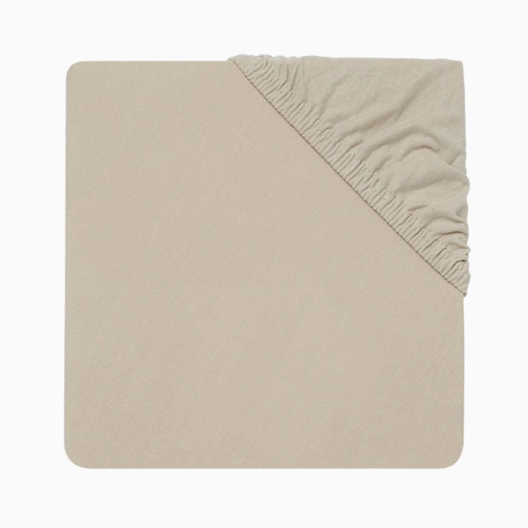 Jollein hoeslaken voor wieg en ledikant in de kleur nougat beige